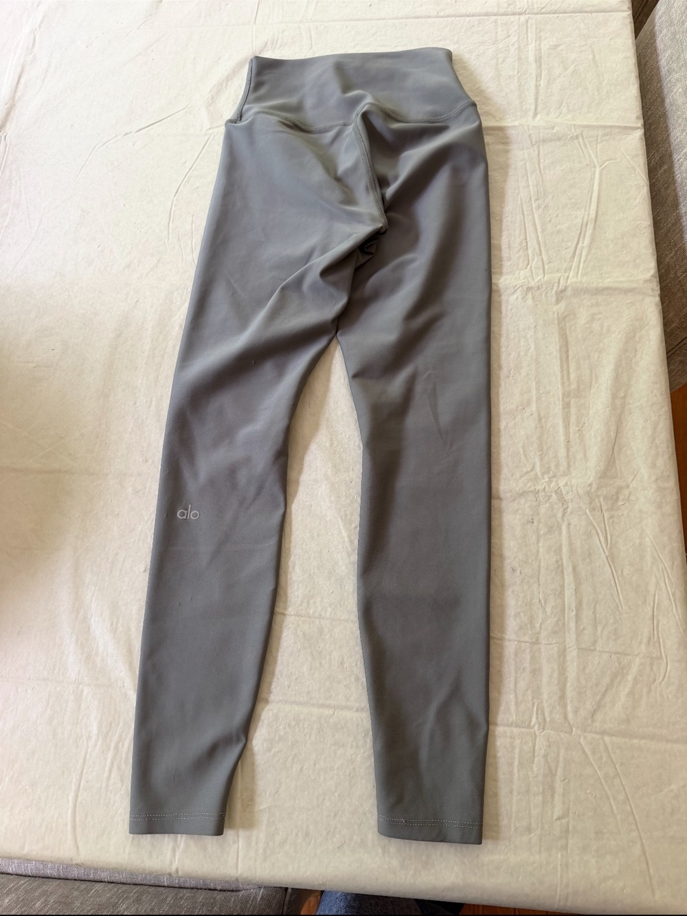 Alo Yoga 7/8 High-Waist Airlift Legging in Mushroom size XS